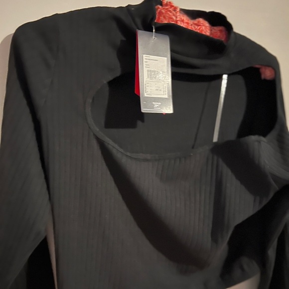 Reebok Yoga Rib Long Sleeve Top NWT L - Picture 3 of 6